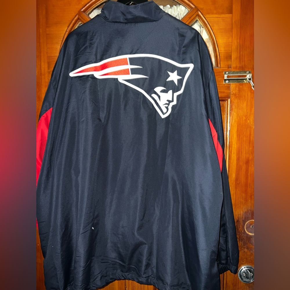 NFL patriots windbreaker